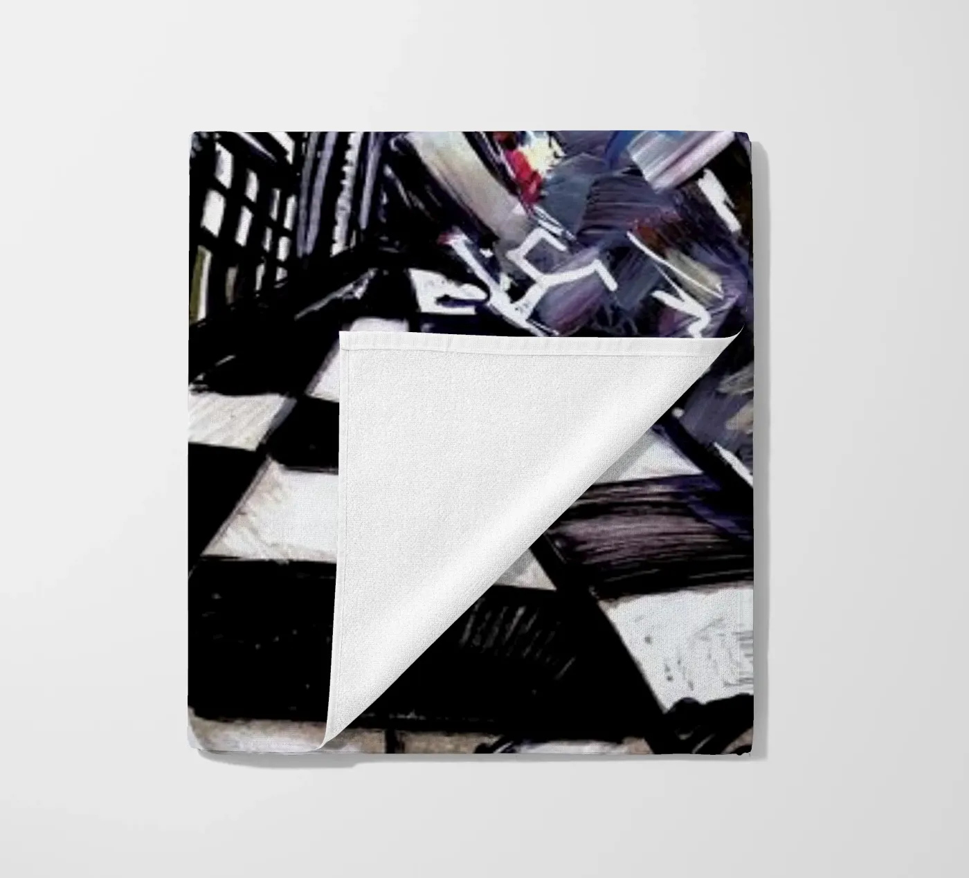 Movement beach towel by Verena Bonath | 21st aesthetics