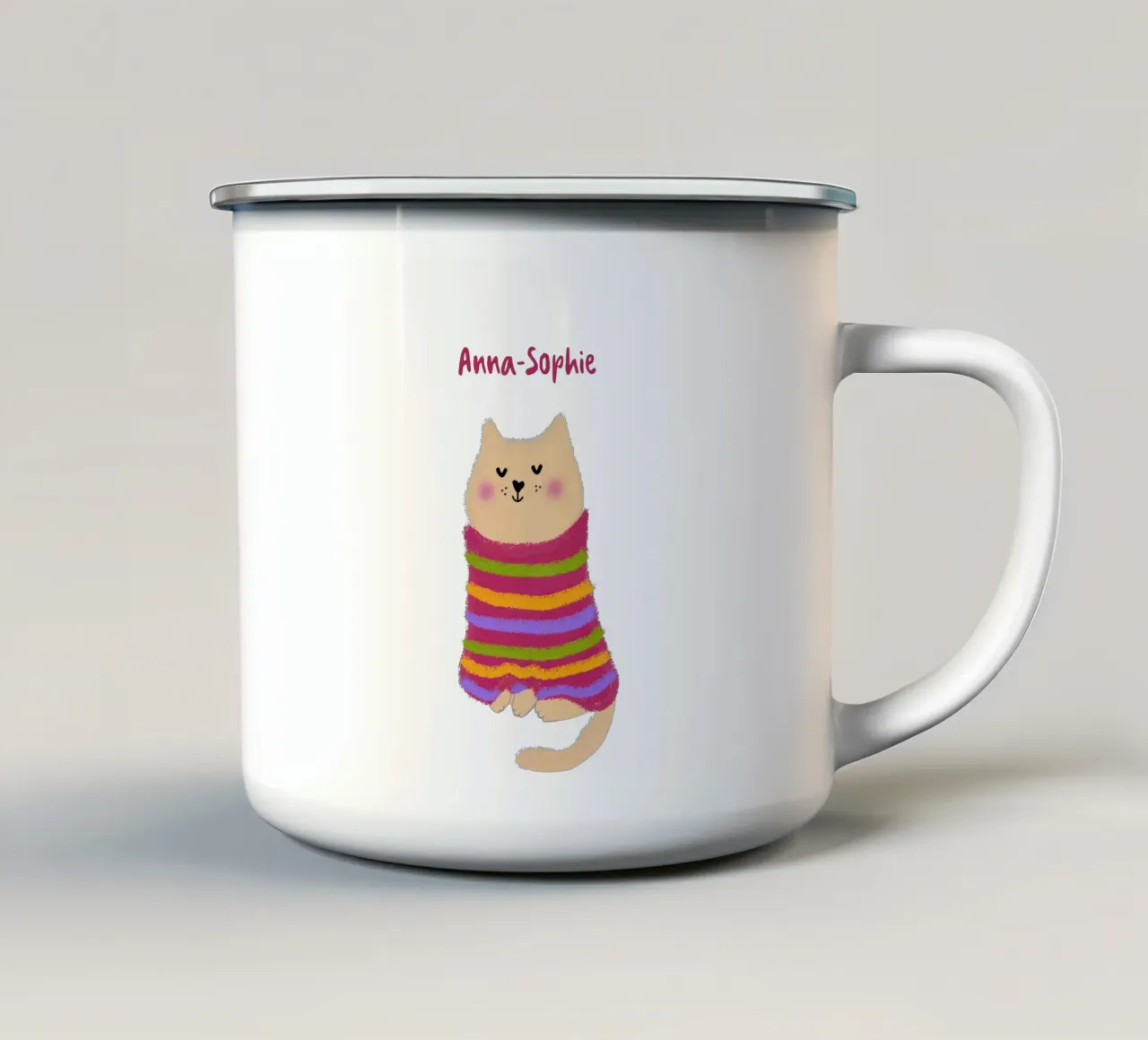 Gatto con maglione a righe tazza in smalto da Illustration Raissa Oltmanns