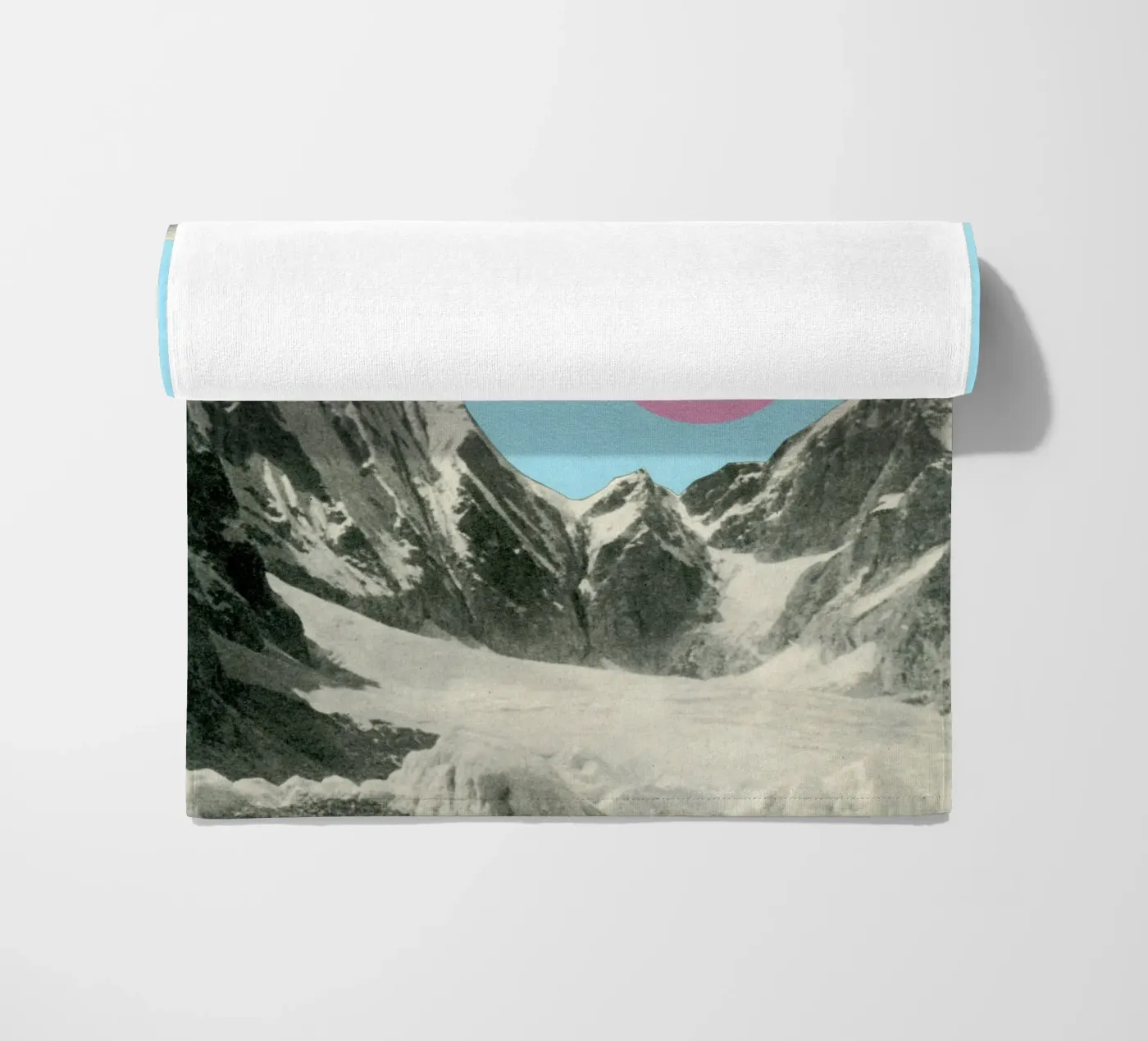 Winterzon strandhanddoek van Cassia Beck Collage