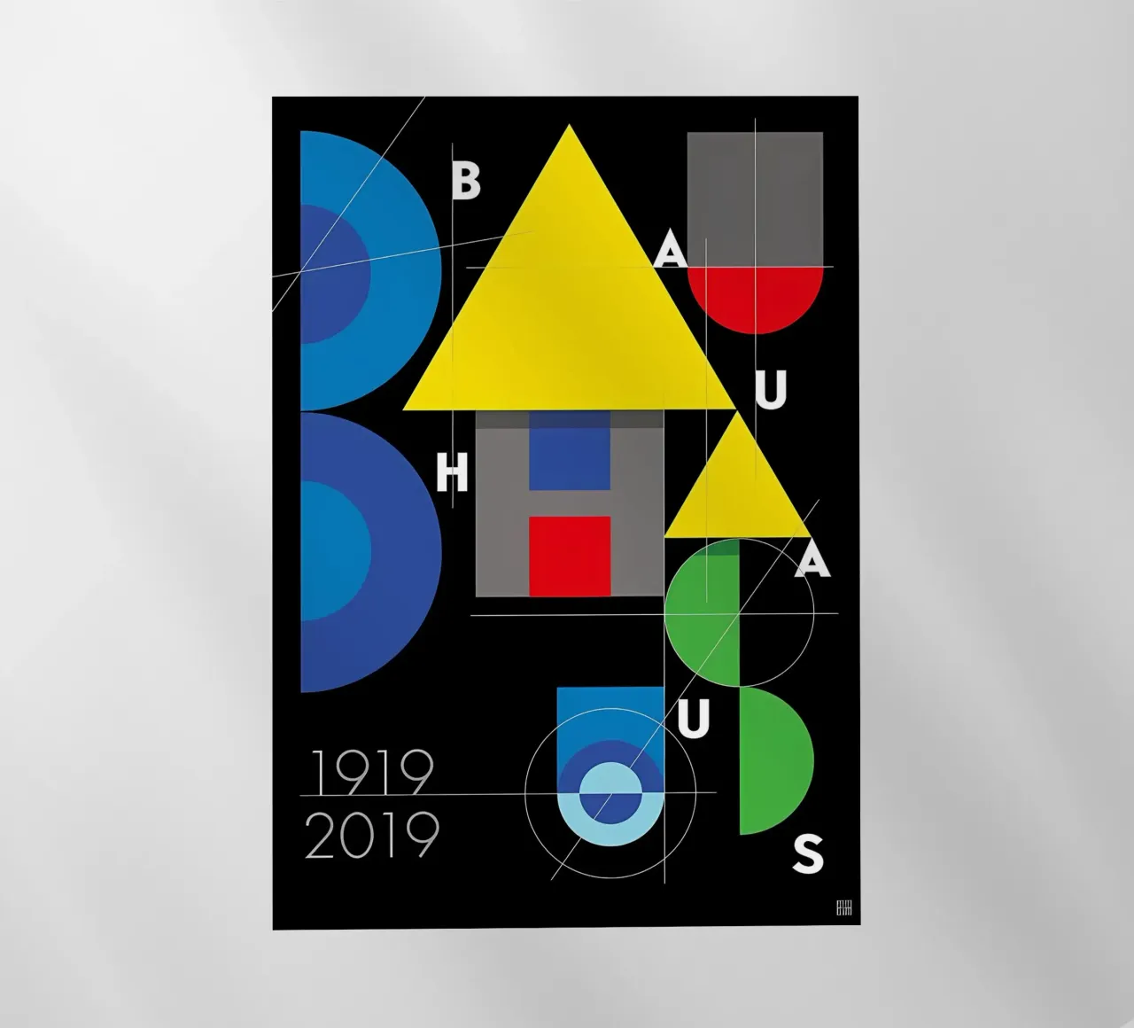 B 1919 - 2019 pellicola backlit da Reece Scott