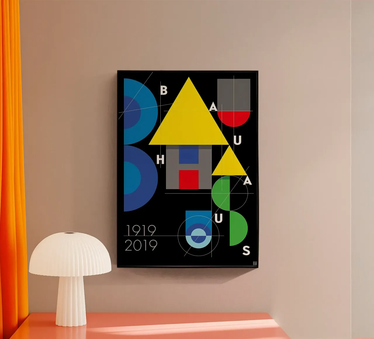 B 1919 - 2019 plexiglass da Reece Scott