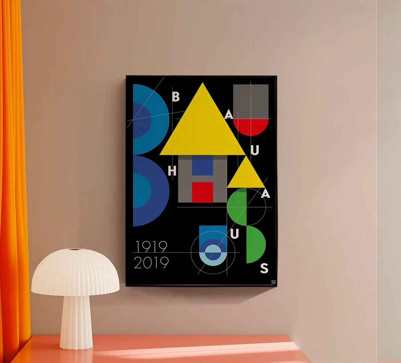 B 1919 - 2019 plexiglass da Reece Scott