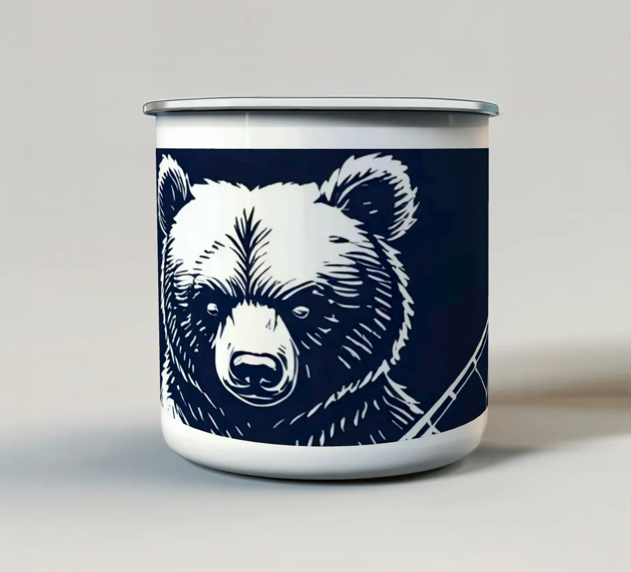 Pesca con l'orso in barca tazza in smalto da DesignDoodle