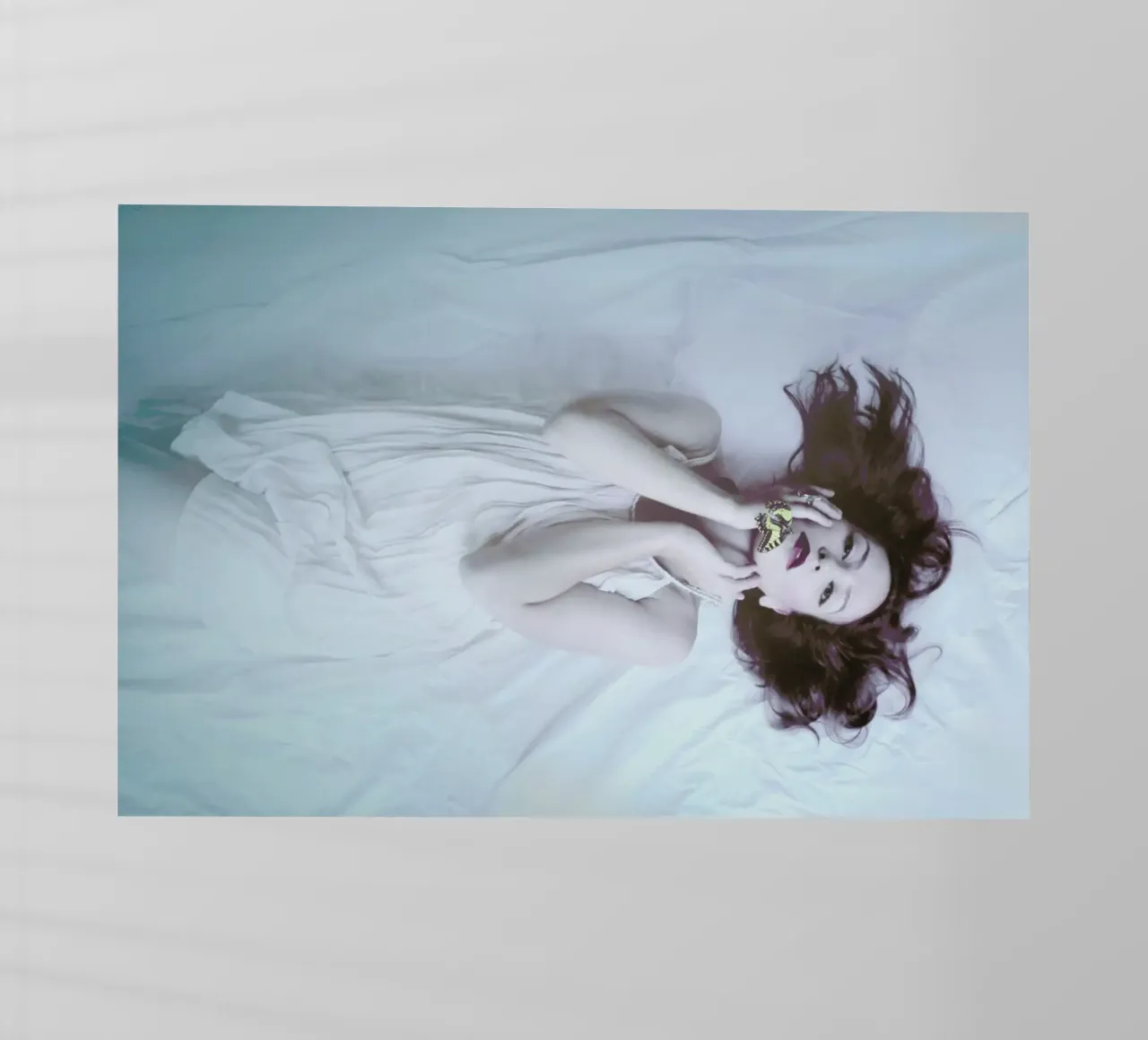 Aether pellicola backlit da George Griefy