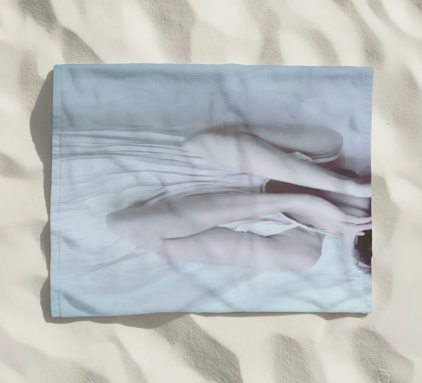 Aether Strandtuch von George Griefy