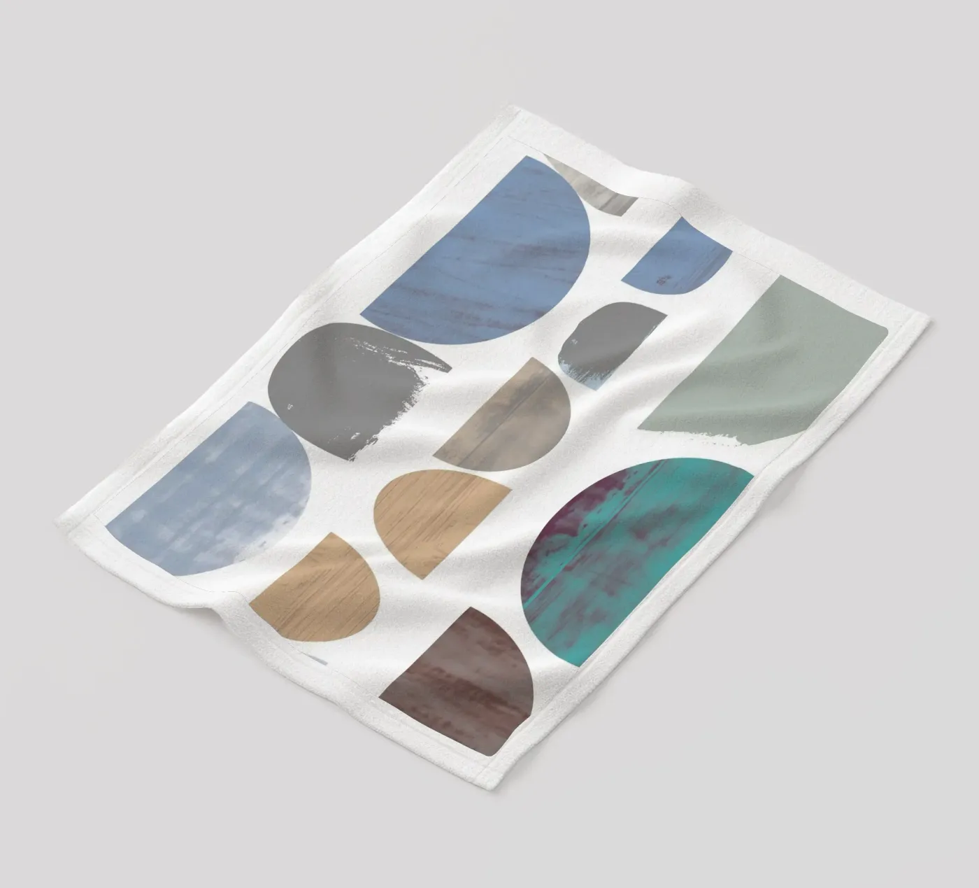 Pebble Stacks Fleecedecke von Catherine Aguilar