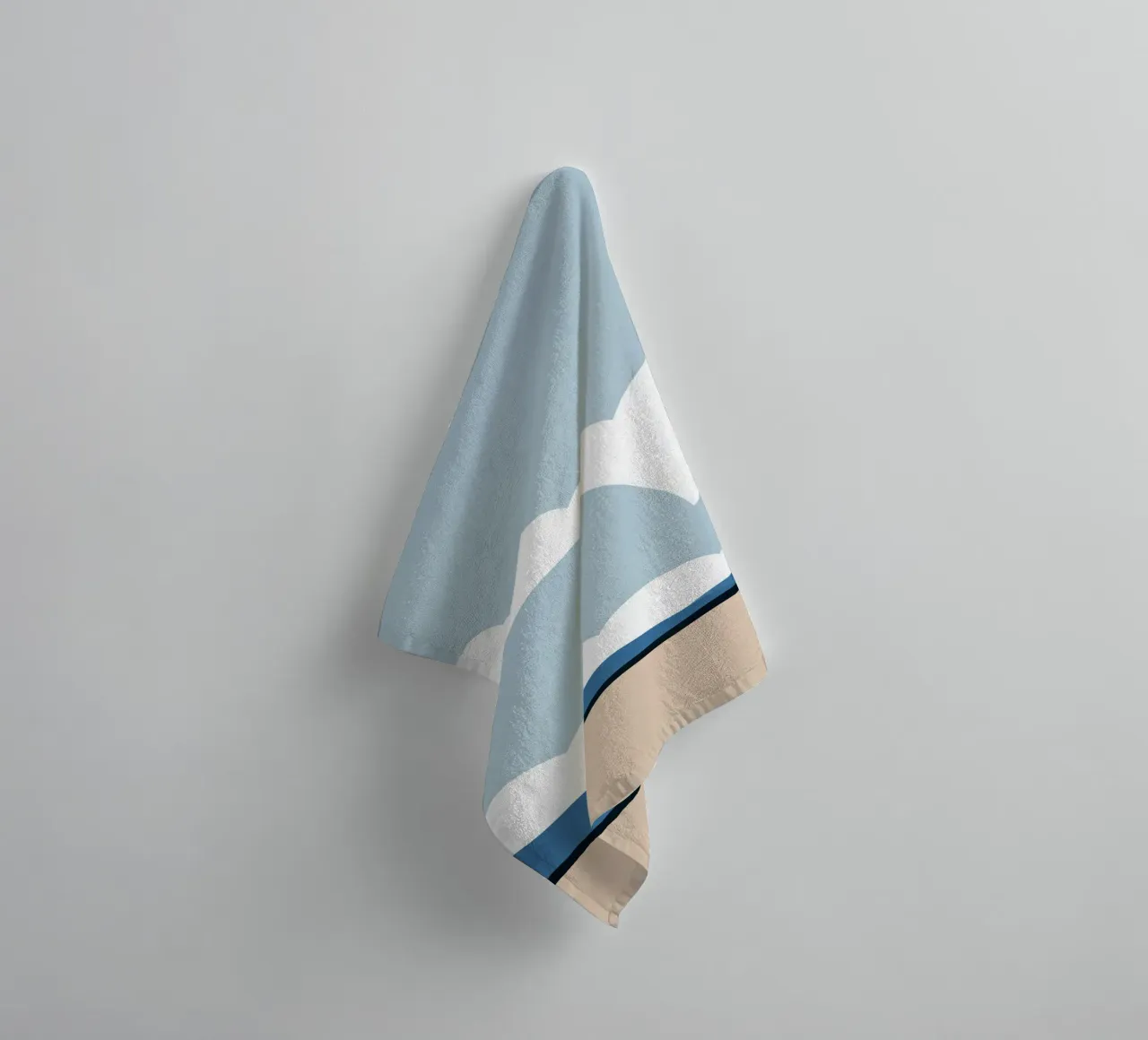 Semplice linea orizzontale che divide la composizione asciugamano da bagno da LIFESTYLE OBJECTS