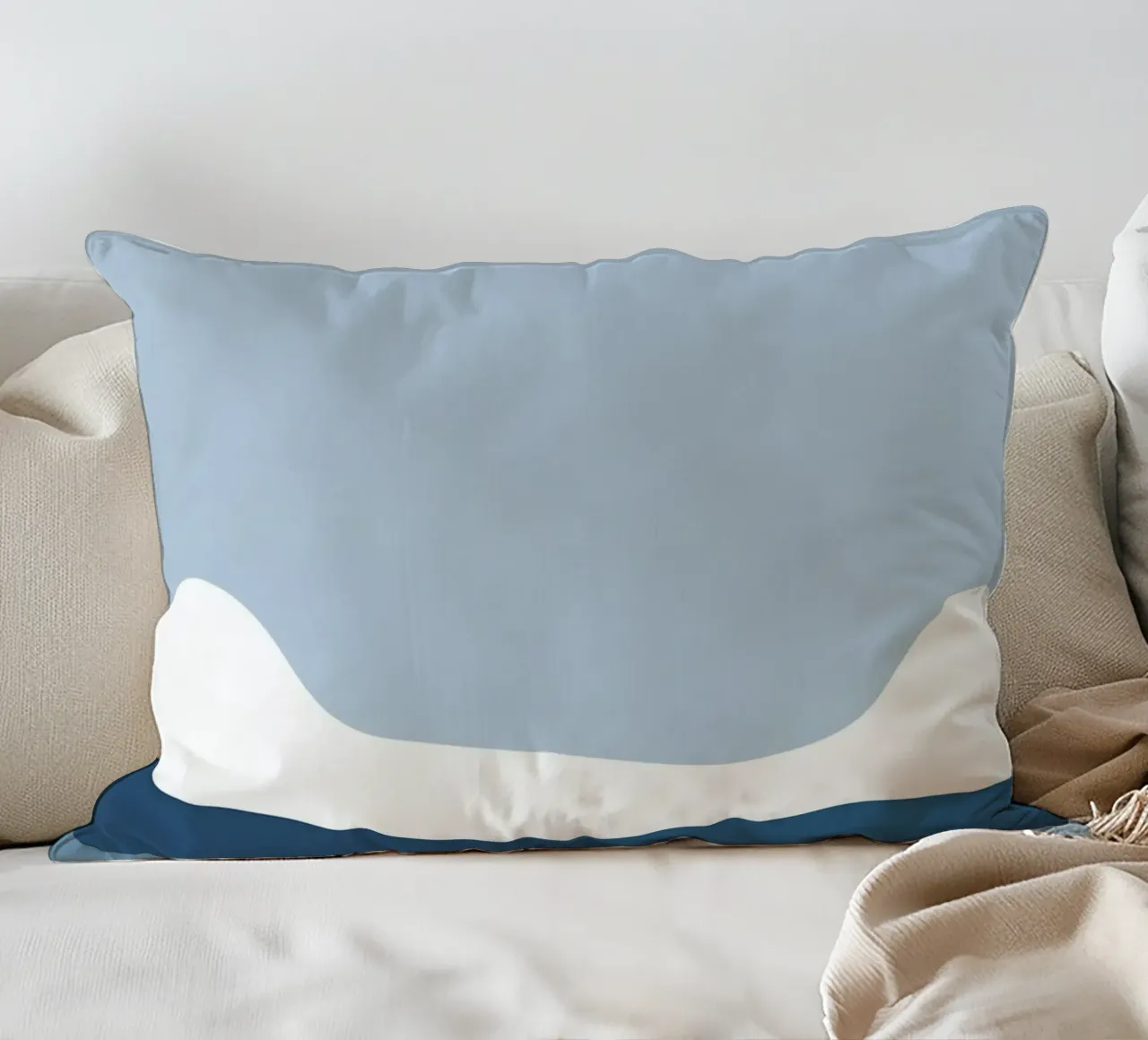 Semplice linea orizzontale che divide la composizione cuscino da LIFESTYLE OBJECTS