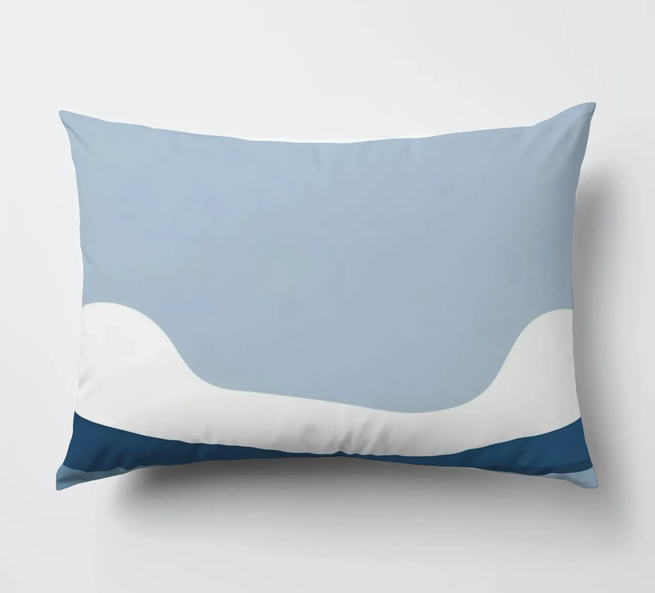 Semplice linea orizzontale che divide la composizione cuscino da LIFESTYLE OBJECTS