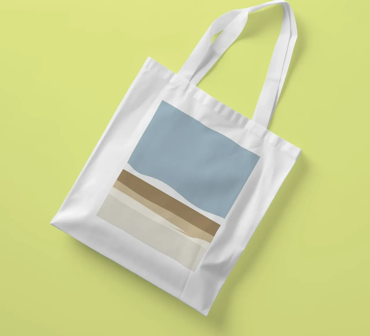 Semplice linea orizzontale che divide la composizione borsa in juta da LIFESTYLE OBJECTS