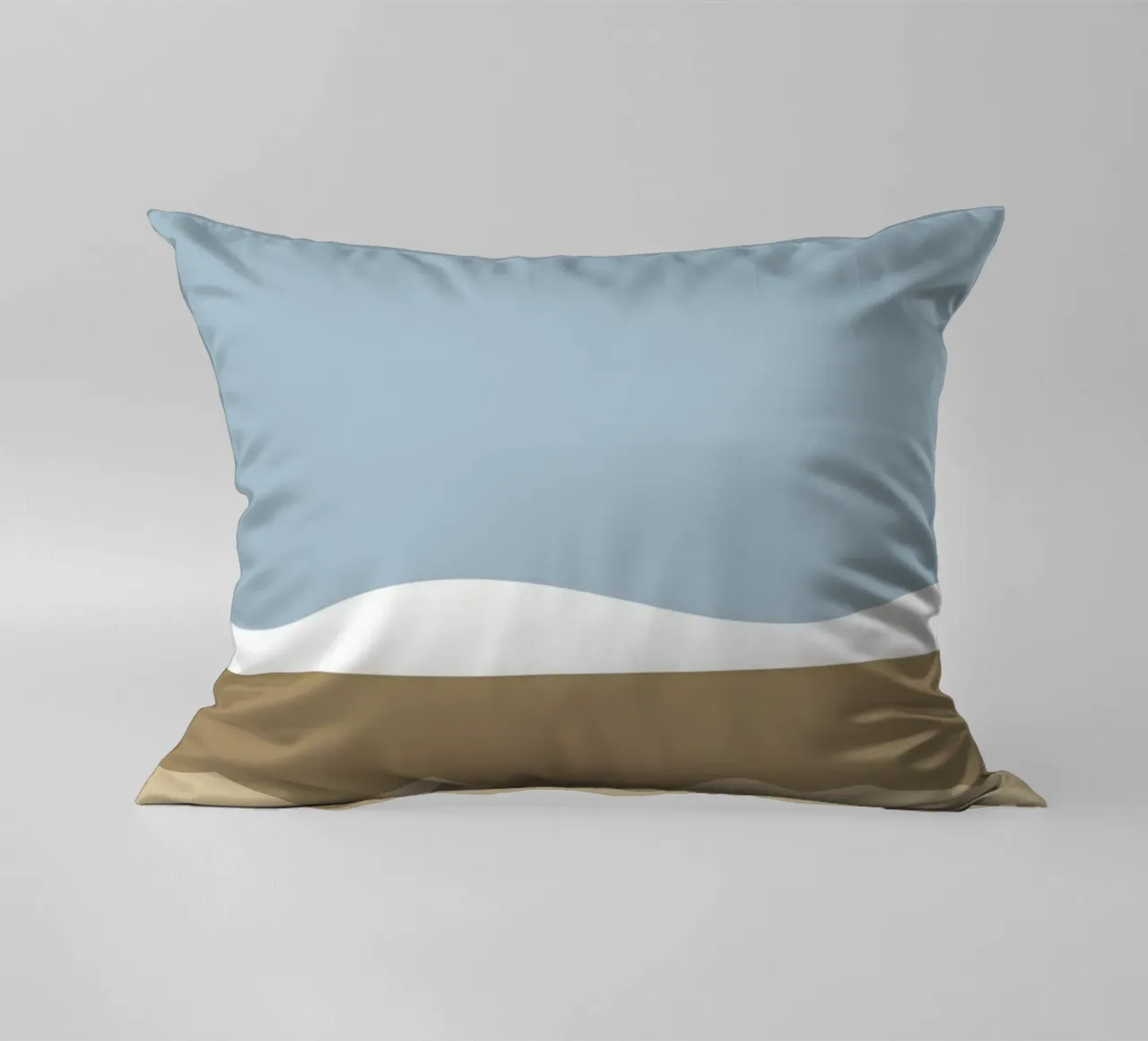 Semplice linea orizzontale che divide la composizione cuscino da LIFESTYLE OBJECTS