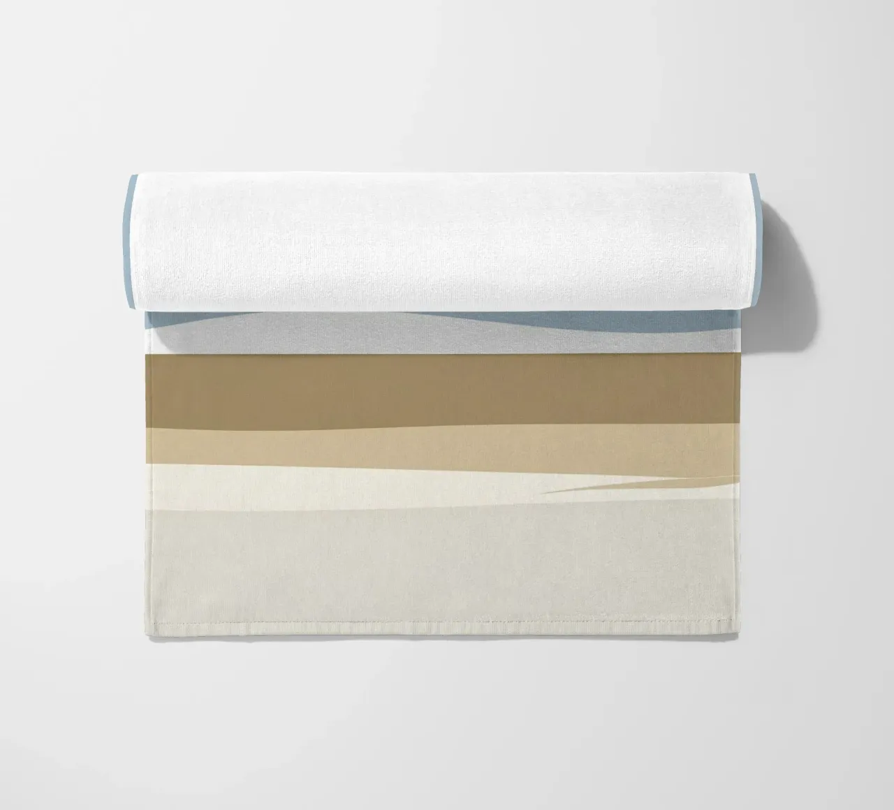 Semplice linea orizzontale che divide la composizione telo mare da LIFESTYLE OBJECTS