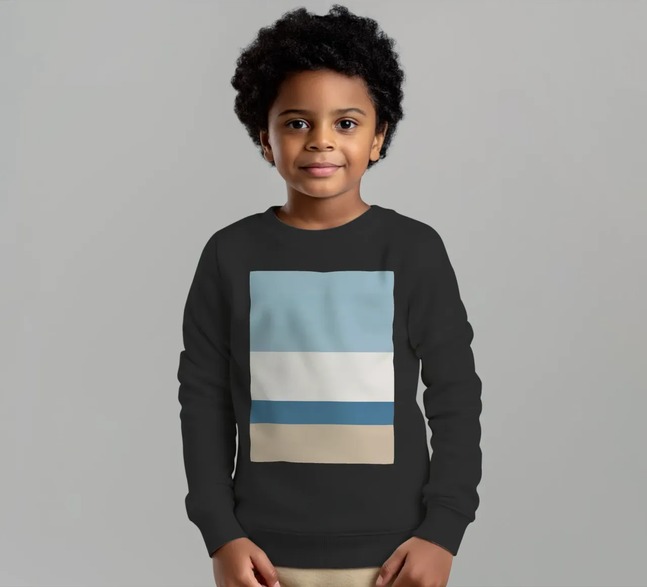Semplice linea orizzontale che divide la composizione felpa bambino da LIFESTYLE OBJECTS