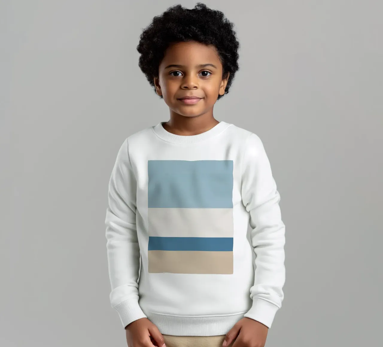 Semplice linea orizzontale che divide la composizione felpa bambino da LIFESTYLE OBJECTS