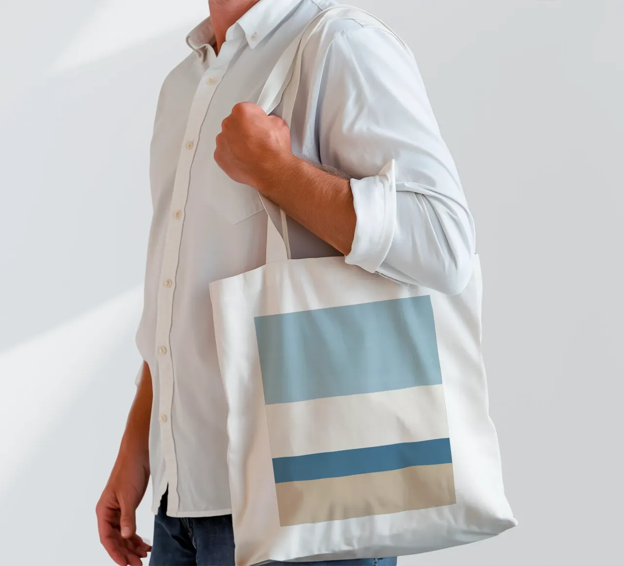 Semplice linea orizzontale che divide la composizione borsa in juta da LIFESTYLE OBJECTS