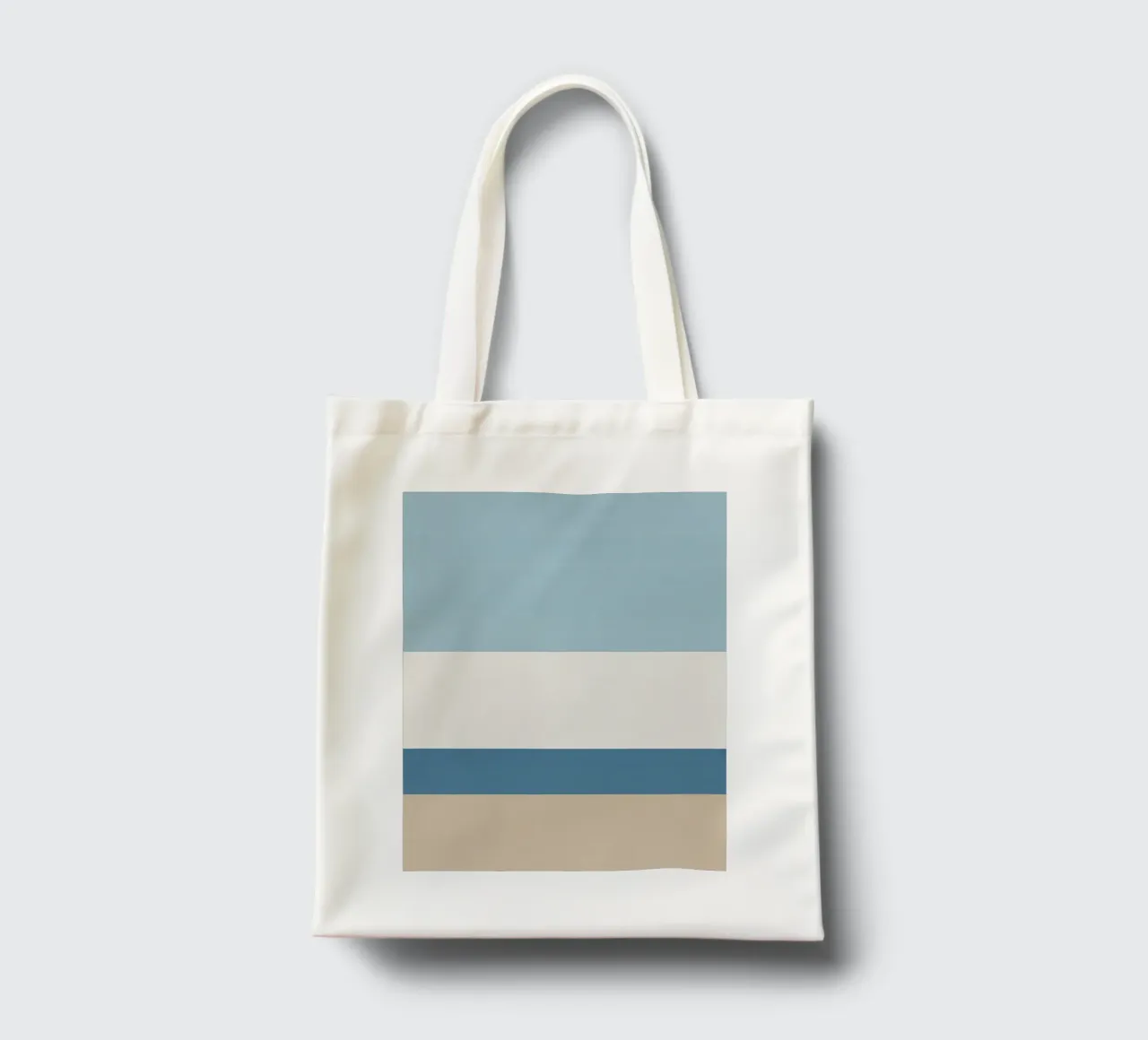 Semplice linea orizzontale che divide la composizione borsa in juta da LIFESTYLE OBJECTS