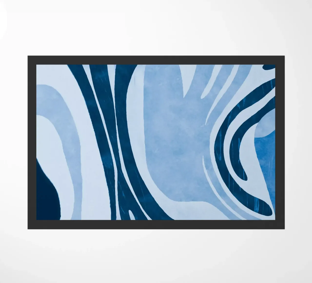 Forme contemporanee e forme blu zerbino da Andrea Haase Modern Home
