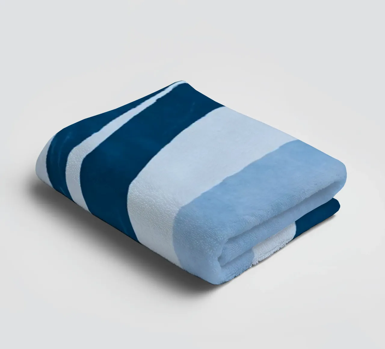 Forme contemporanee e forme blu asciugamano da bagno da Andrea Haase Modern Home