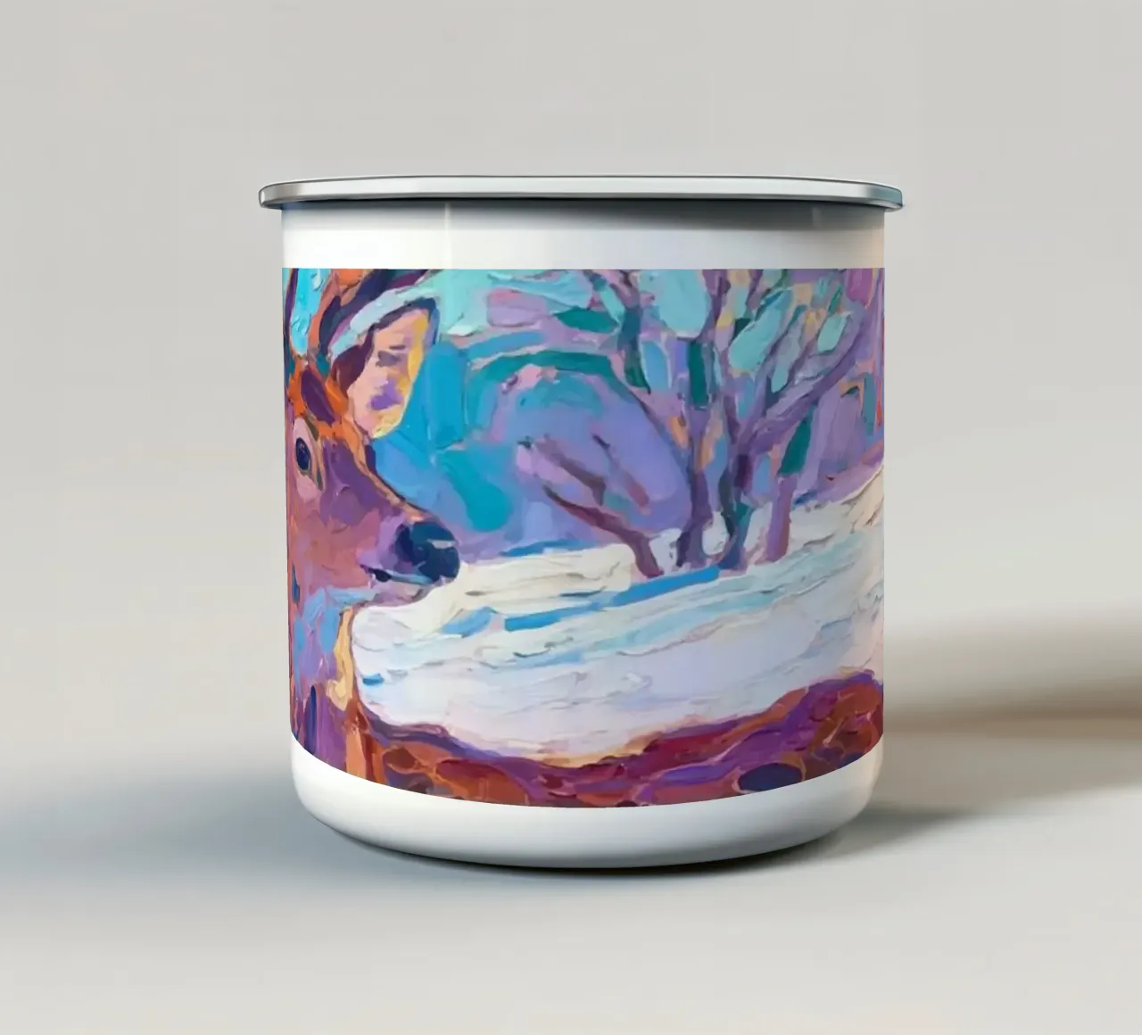 Cervo in piedi nella neve tazza in smalto da Slash Shop