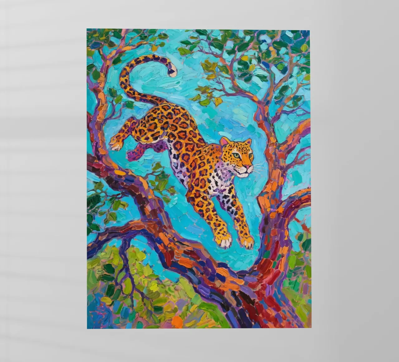 Leopardo che salta tra gli alberi pellicola backlit da Slash Shop