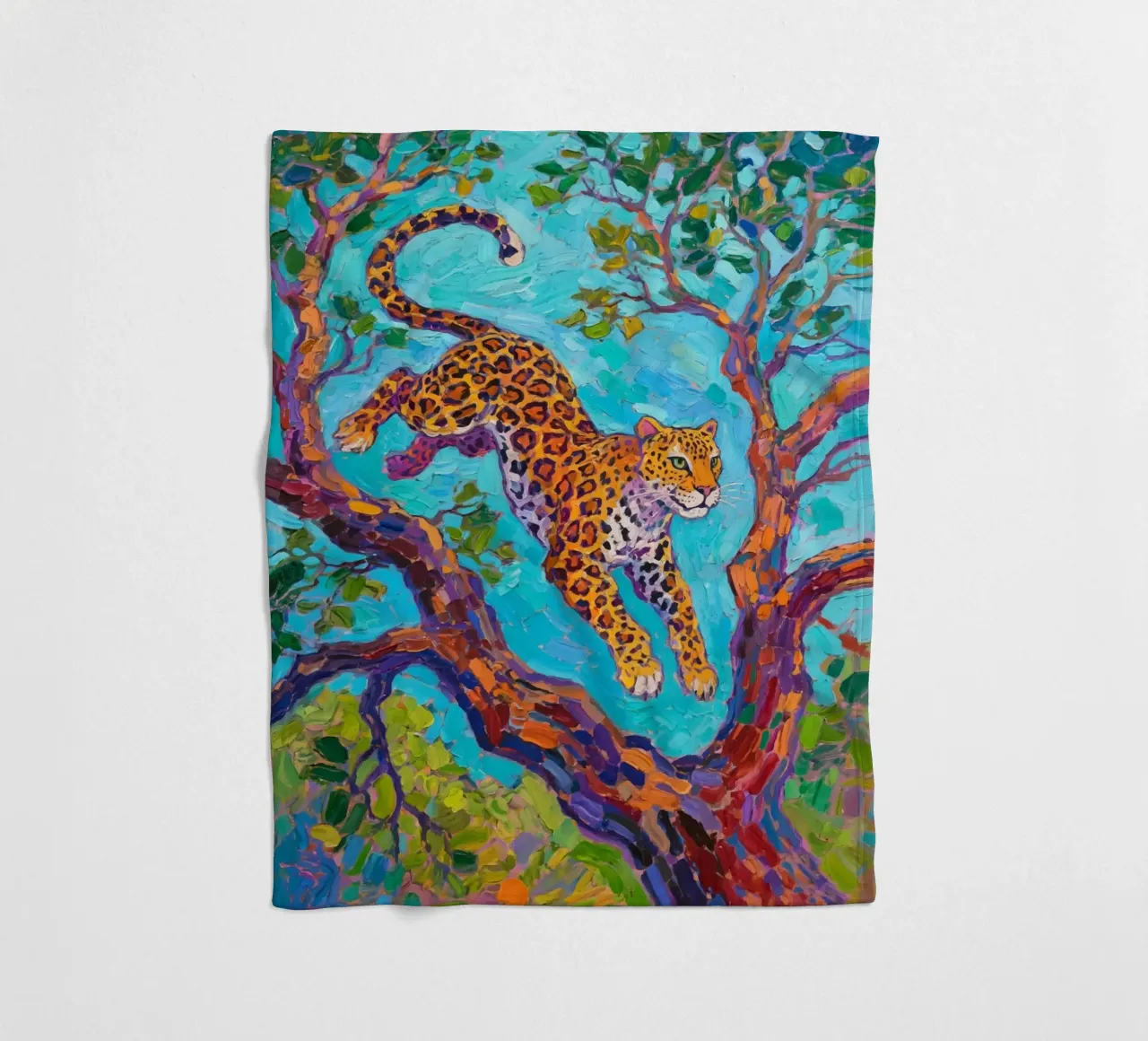 Leopard jumping between tree Fleecedecke von Slash Shop