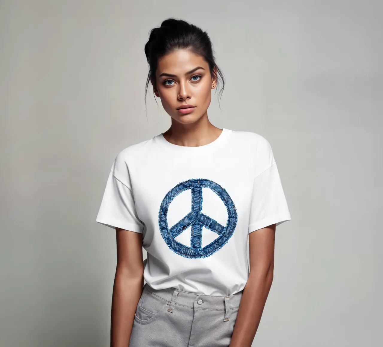 Pace in denim t-shirt da Andrea Haase Modern Home