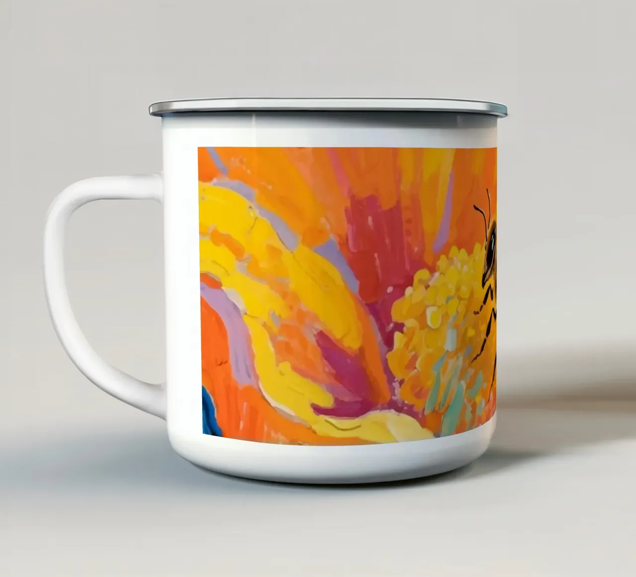 api appollaiate sui fiori tazza in smalto da Slash Shop