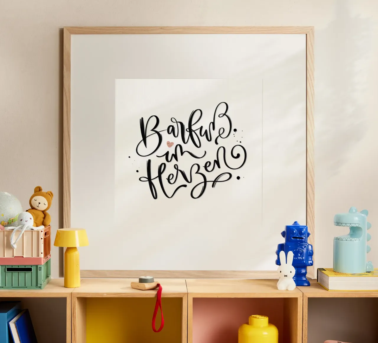 A piedi nudi nel cuore poster con telaio in plastica da CalliLetters
