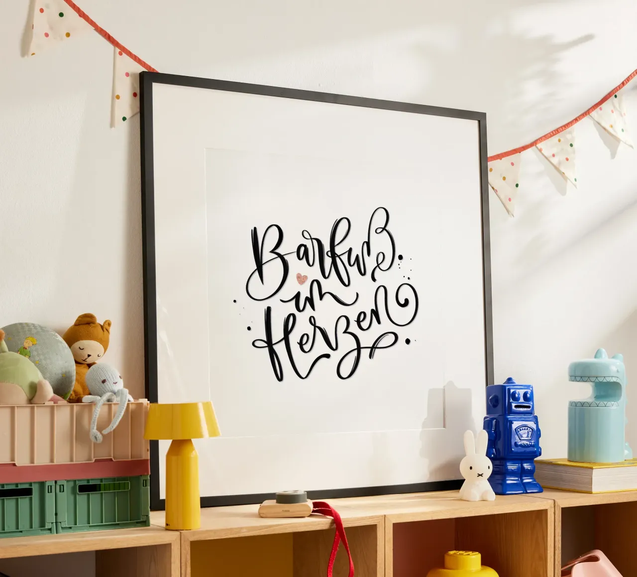A piedi nudi nel cuore poster con telaio in plastica da CalliLetters