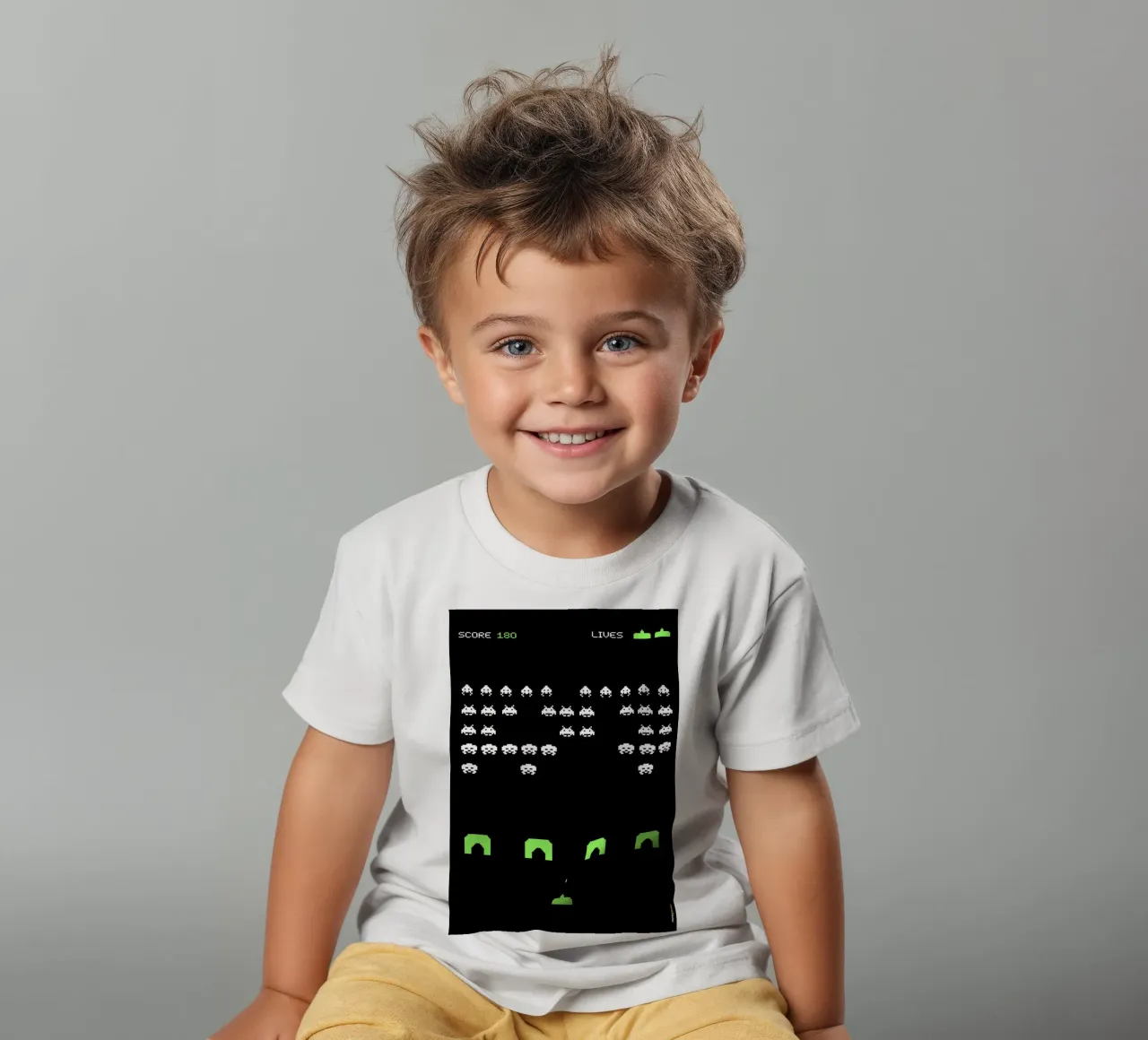 Invasori spaziali t-shirt bambini da Rafa Gomes