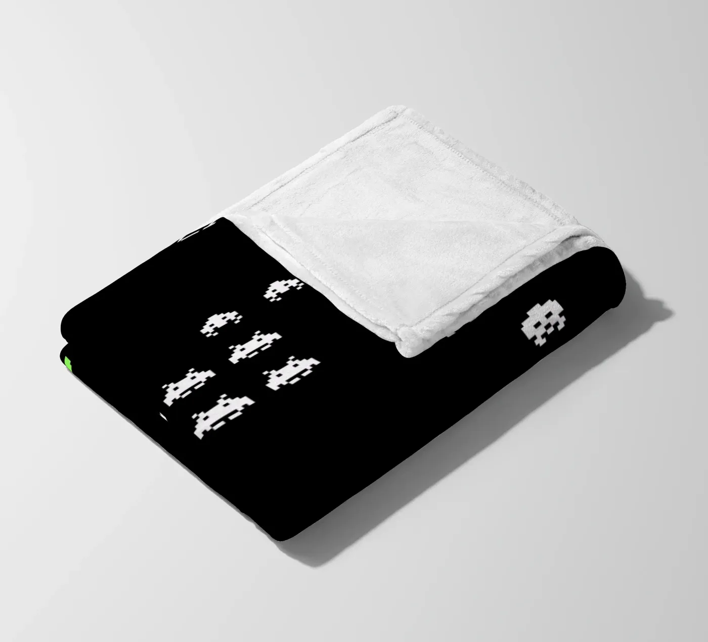 Invasori spaziali coperta in pile da Rafa Gomes