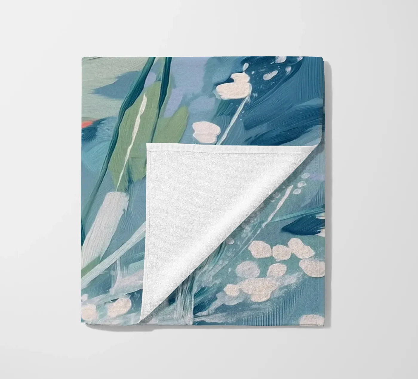 Soft Light Bloom strandhanddoek van Amelie Rose