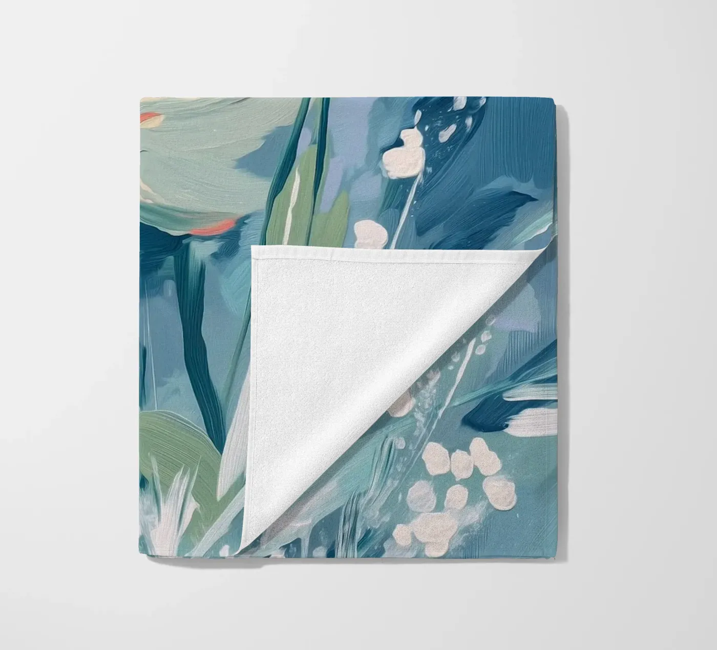 Soft Light Bloom strandhanddoek van Amelie Rose