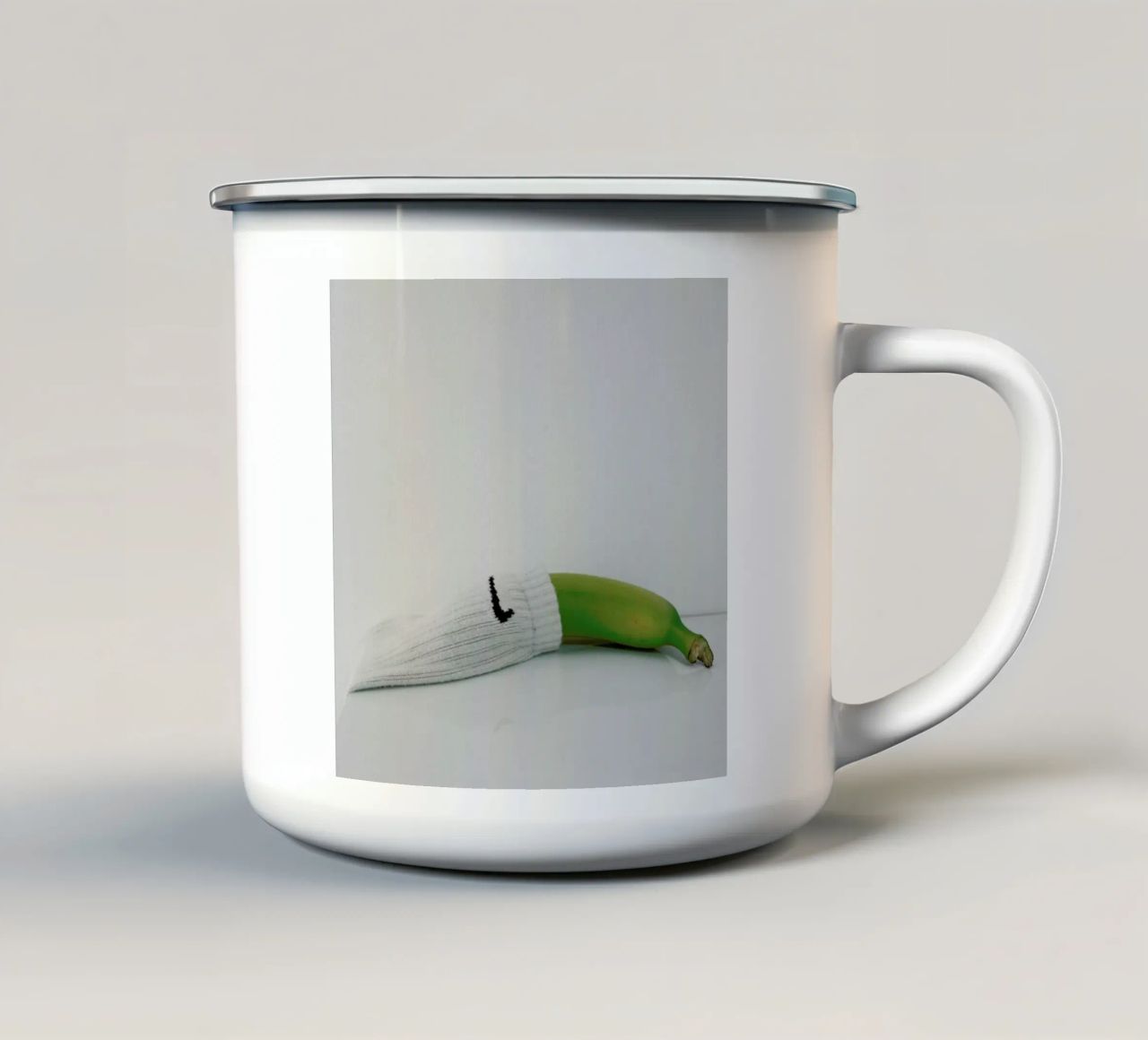 Yellow tazza in smalto da George Griefy