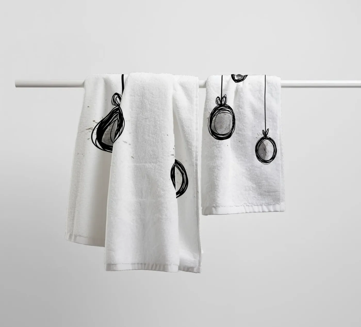 Weihnachtskugeln towel by Christmas with Froilein Juno