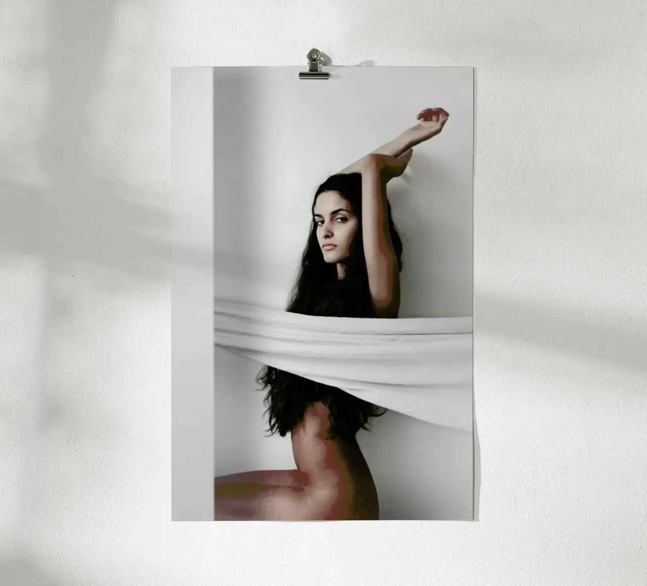 Gina poster con telaio in alluminio da George Griefy
