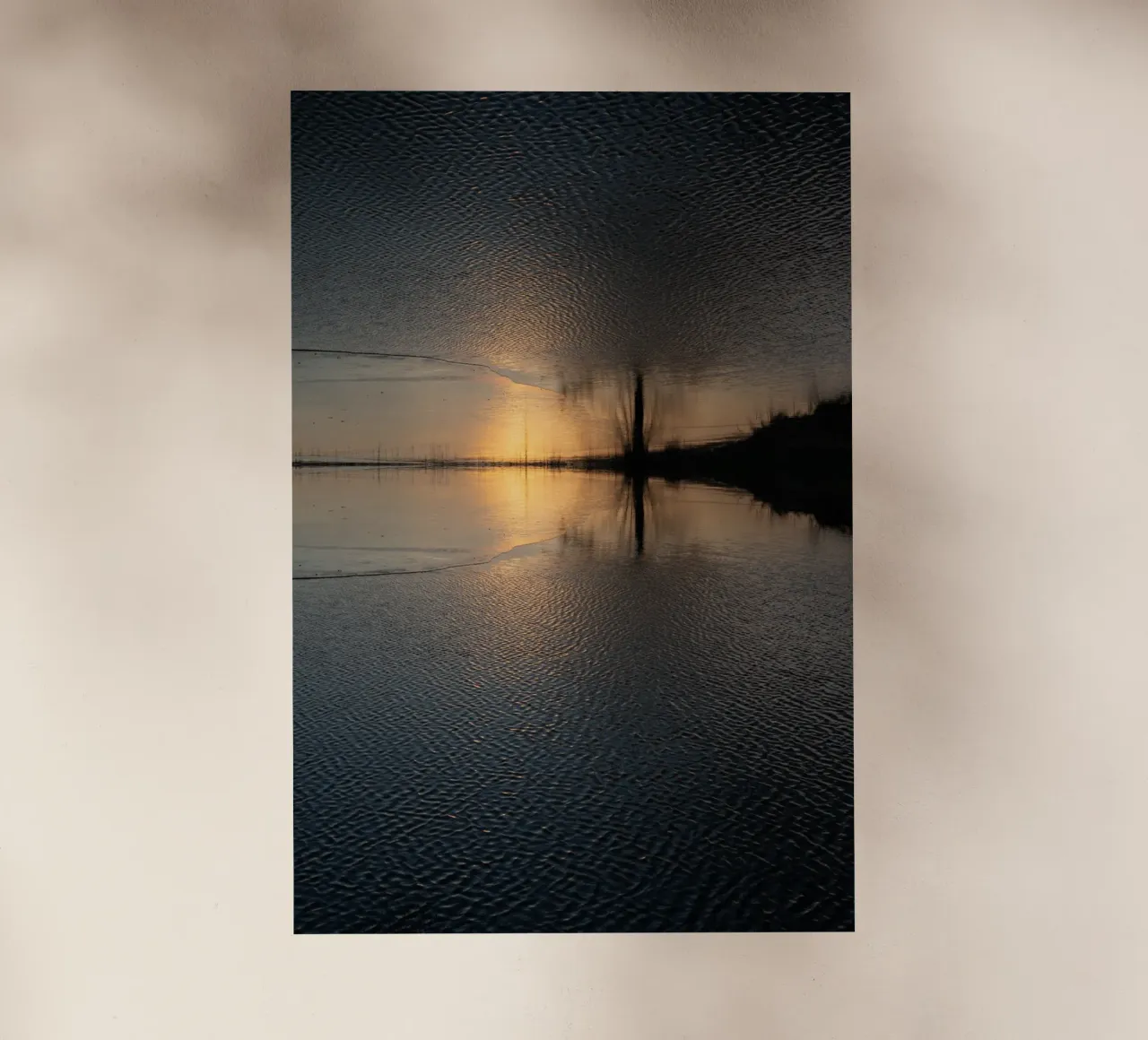 Acqua, luce solare e riflessi in inverno pellicola backlit da Heidemüllerin