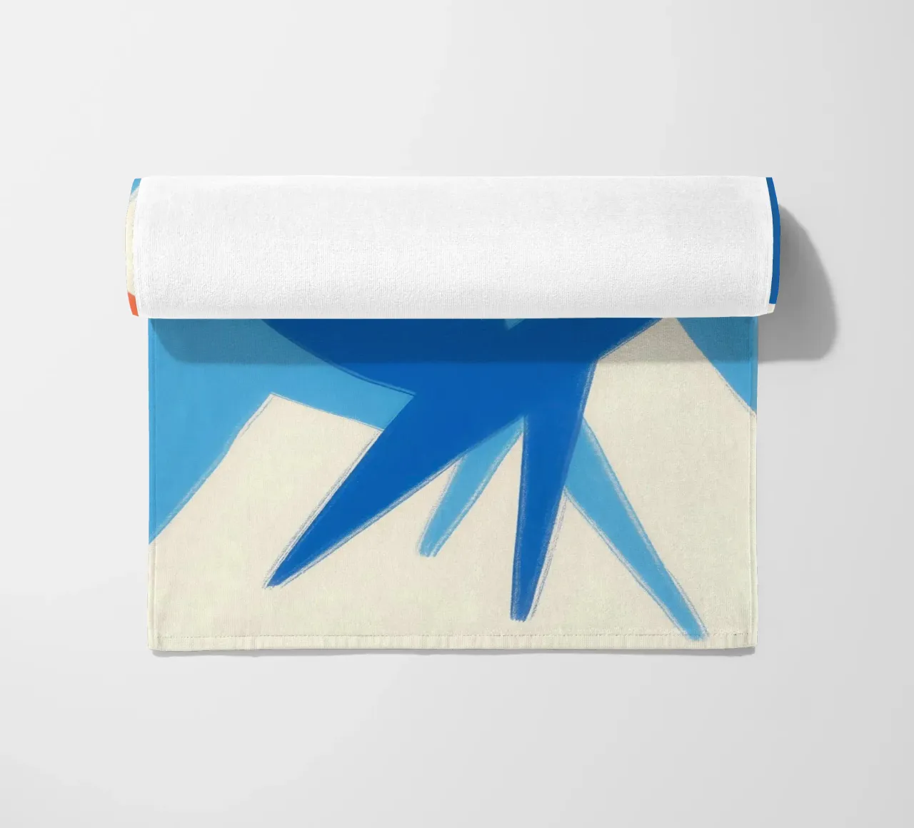 Twee zwaluwen | Paring en harmonie strandhanddoek van Autofocus