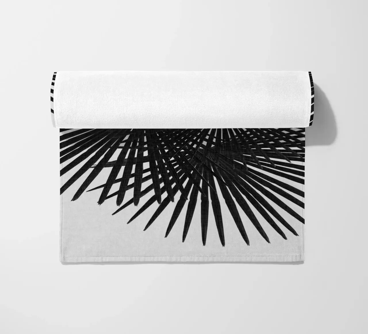 Ventaglio Palm in bianco e nero telo mare da Orara Studio