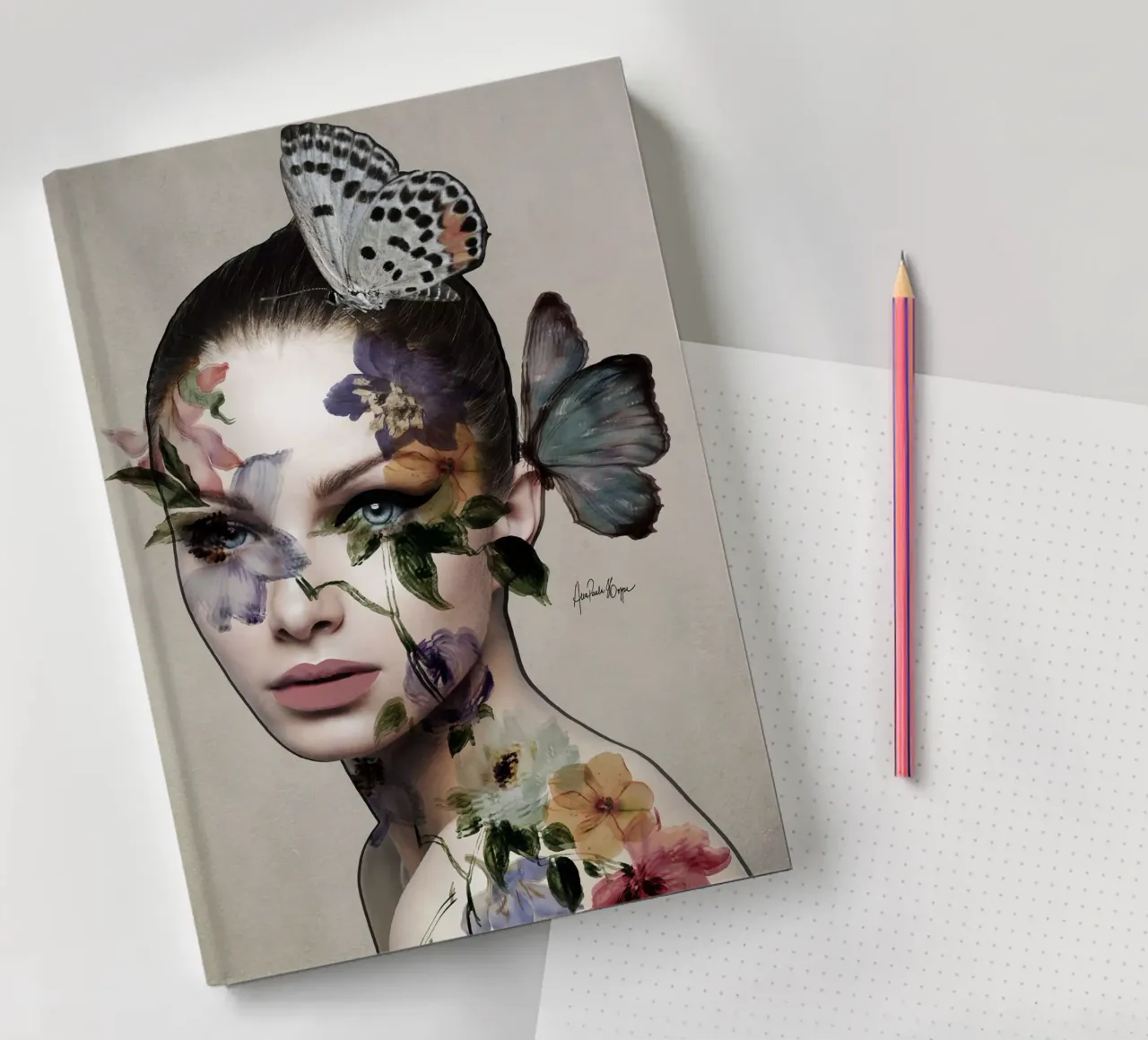 Myra notebook by Ana Paula Hoppe