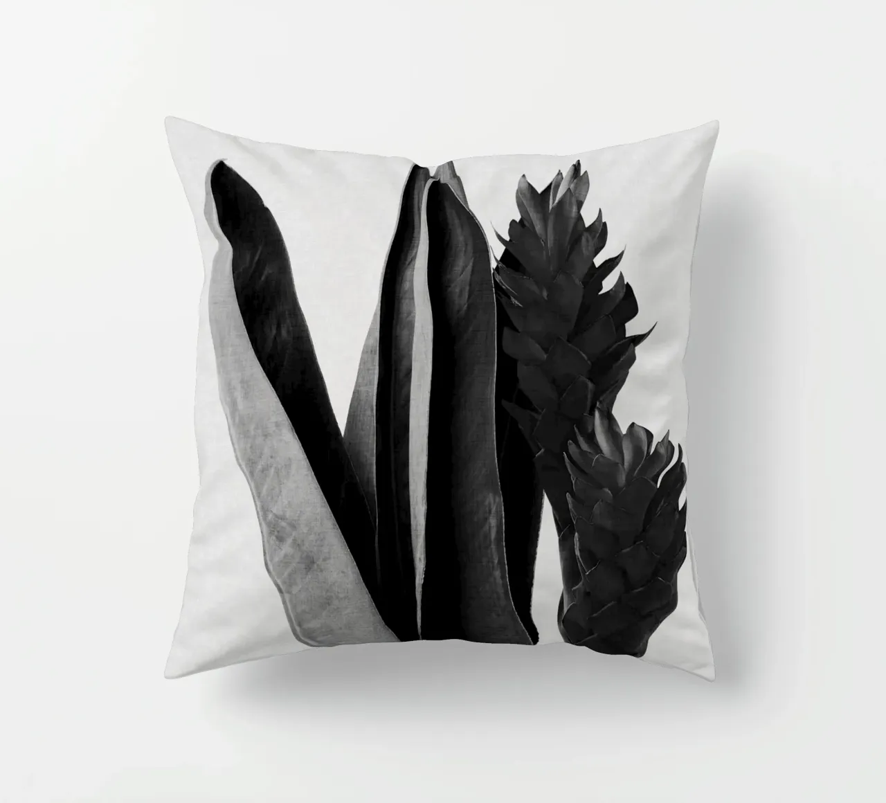 Fiore in bianco e nero cuscino da Orara Studio