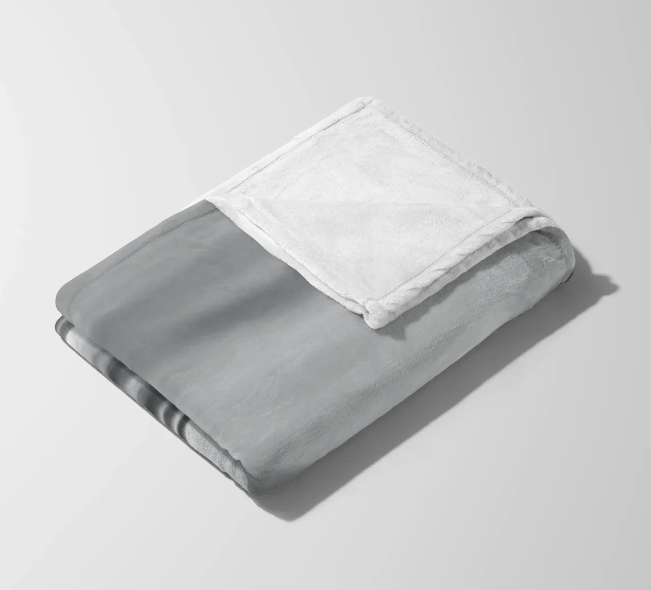 Cloud pattern fleece blanket by Fjöllart