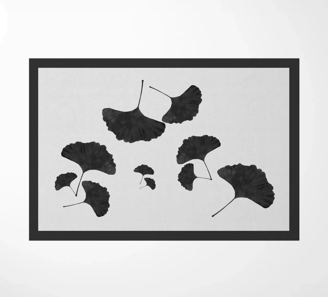 Foglie di ginkgo in bianco e nero I zerbino da Orara Studio