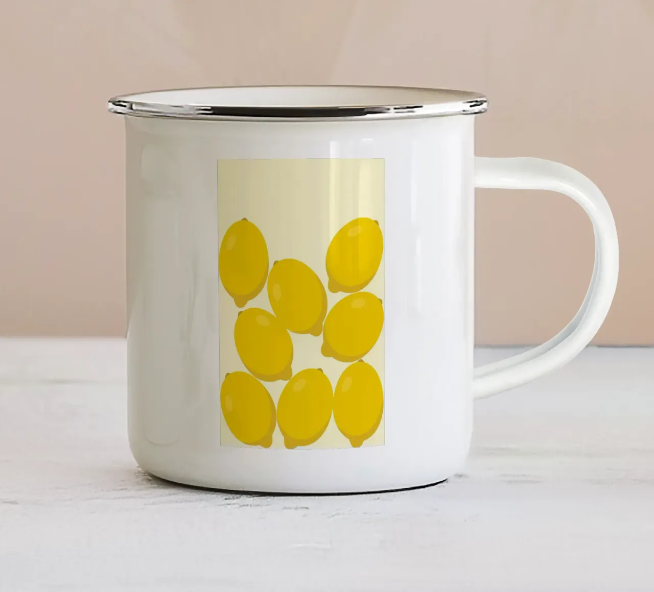 Pila di limoni freschi tazza in smalto da Studio Fun Boy