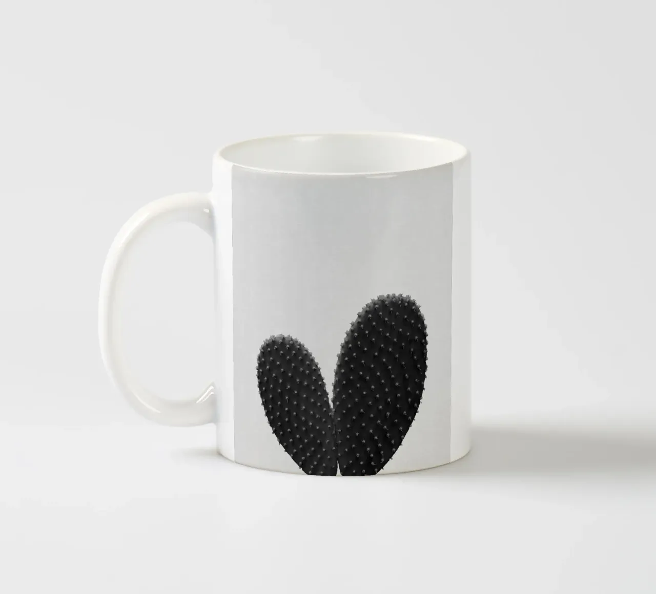 Cuore di cactus in bianco e nero tazza in ceramica da Orara Studio