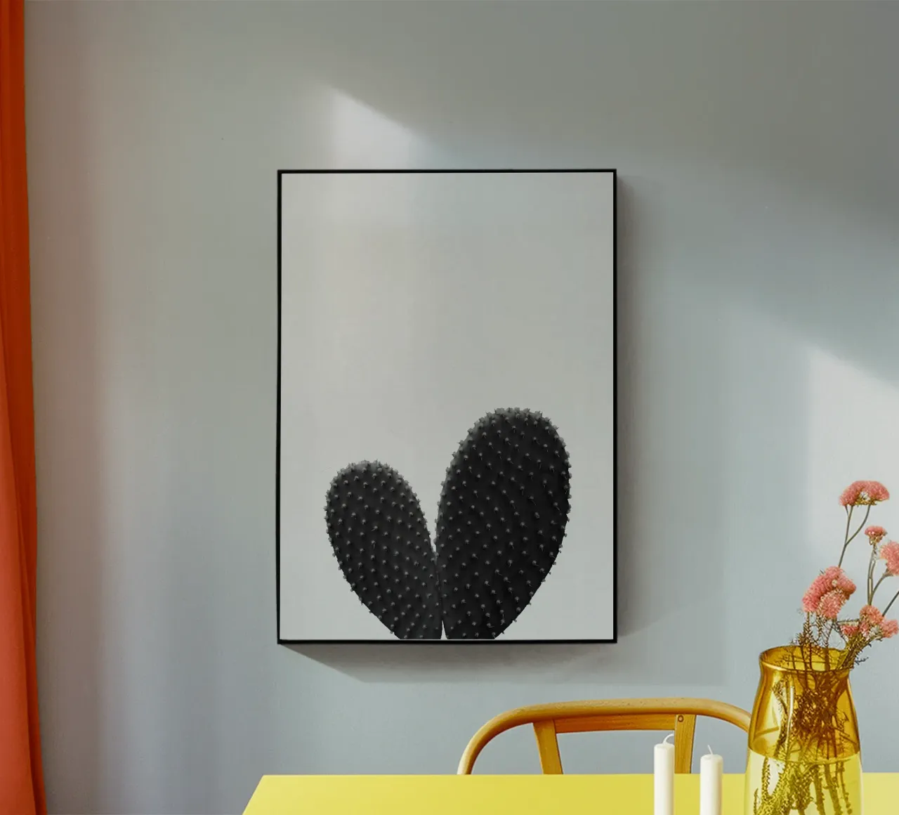 Cuore di cactus in bianco e nero plexiglass da Orara Studio