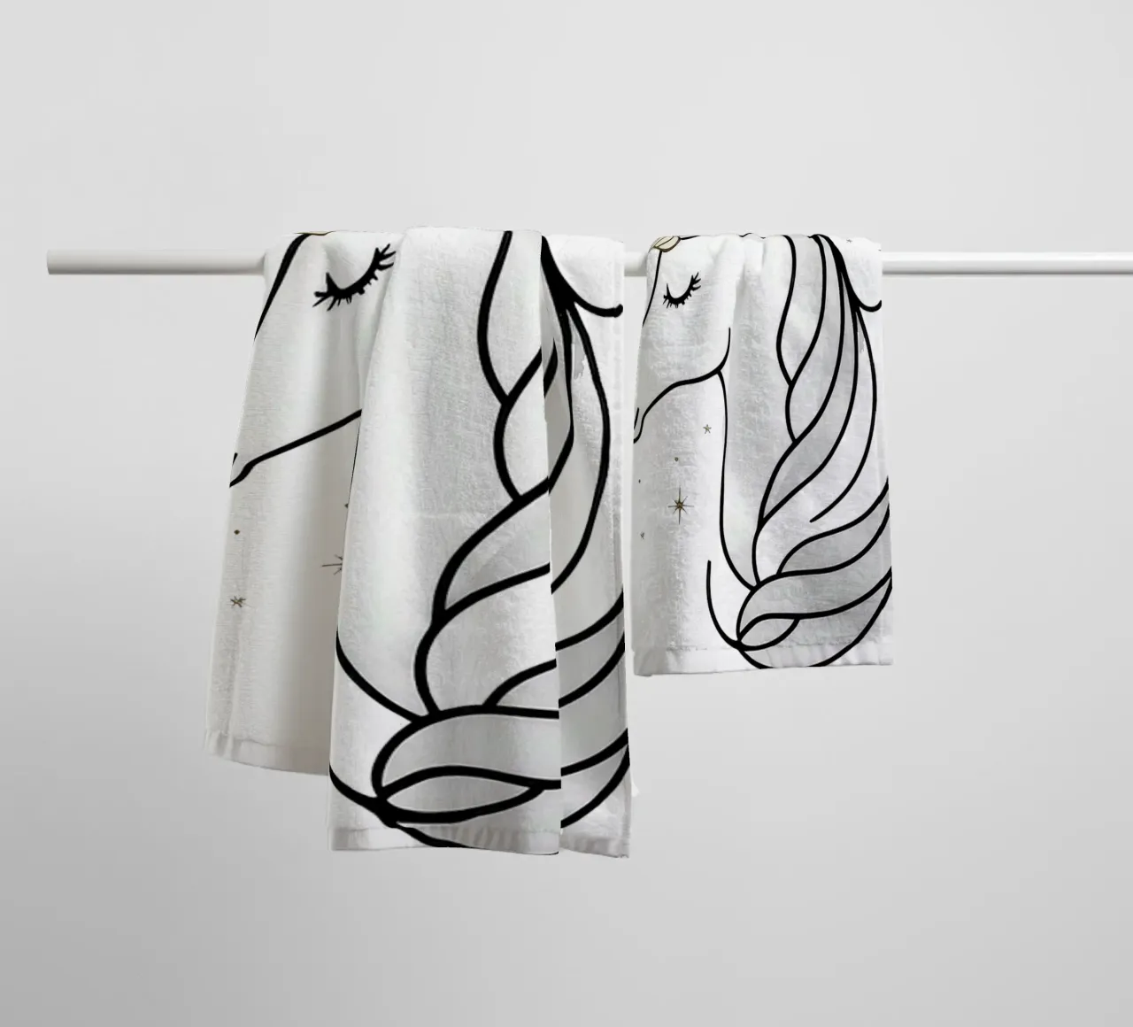 Chrismas Tree On Mine Unicorn asciugamano da bagno da WAWAN HEID