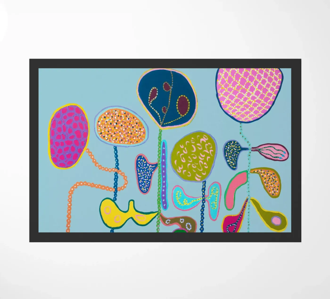 Bliss-Light Blue Fußmatte von Helen Joynson