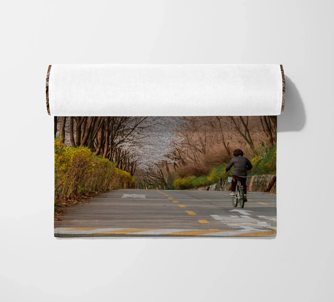 La strada dei ciliegi in fiore a Seul, Corea del Sud telo mare da mbgraphx2