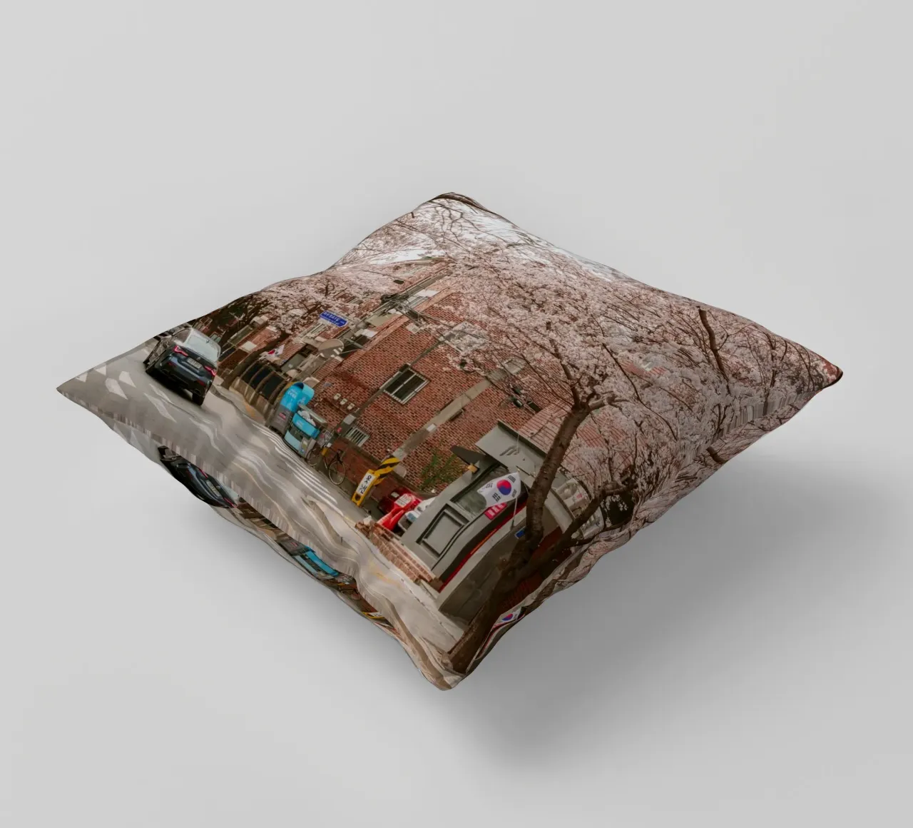 La strada dei ciliegi in fiore a Seul, Corea del Sud cuscino da mbgraphx2